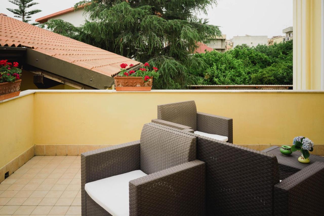 Il Giardino Degli Allori Campo Calabro 外观 照片